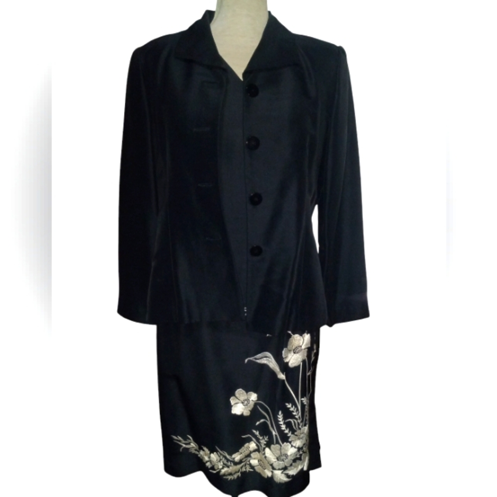 Maggie London Black with White flowers 100% Silk Dress w/Matching Crop Jacket